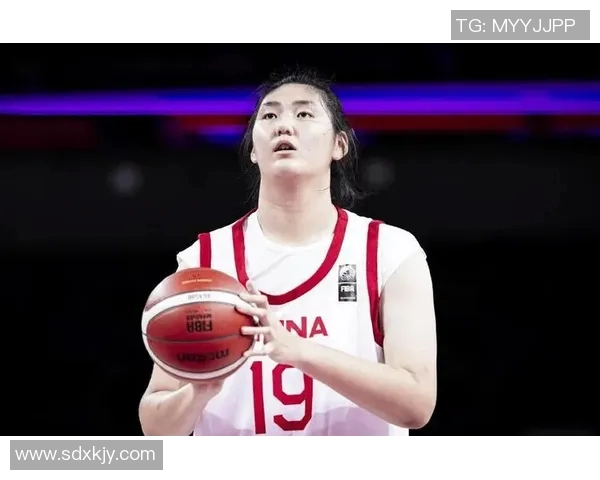 篮球明星张子宇的成长之路与辉煌成就揭秘